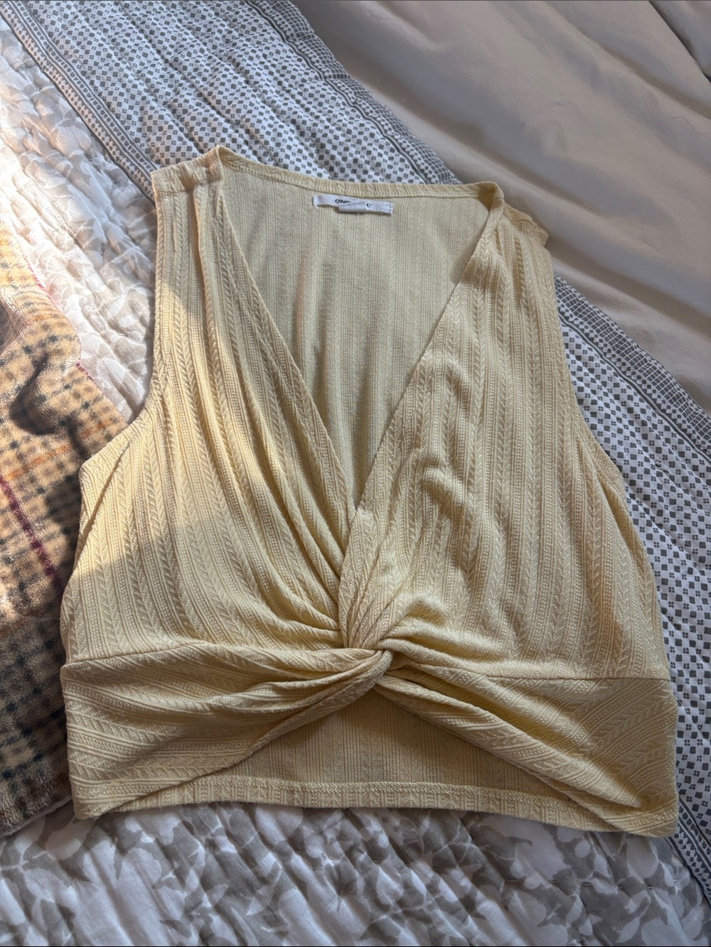 O'Neill Pale Yellow Twist-Front Crop Top